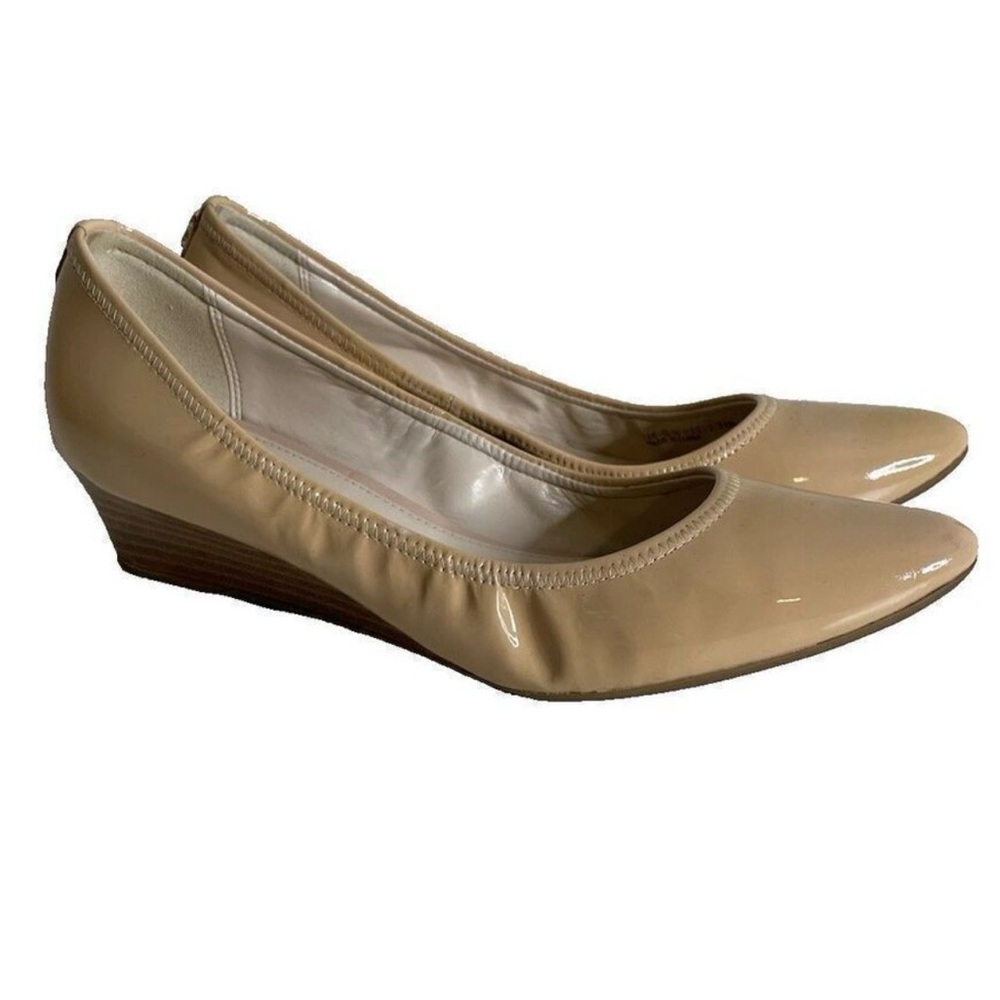 Cole Haan Grand Os Wedge Pumps Womens Sz 7.5 Tan Shoes Beige Neutral Patent